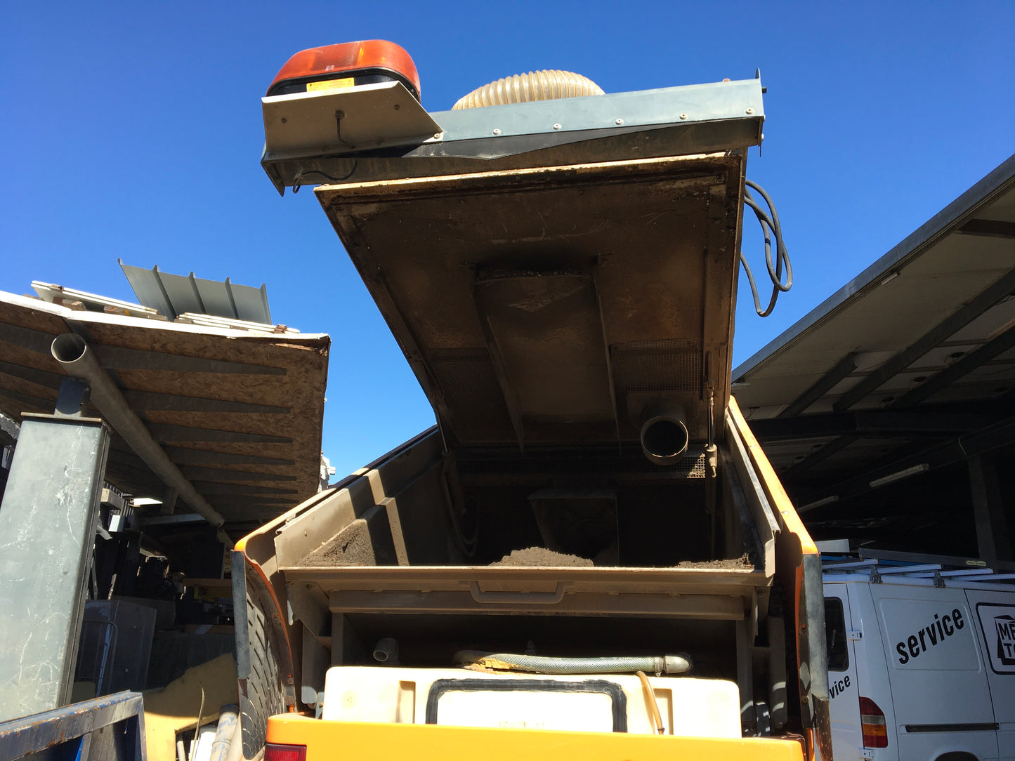 Saugkehrmaschine Boschung S3 2,5m3