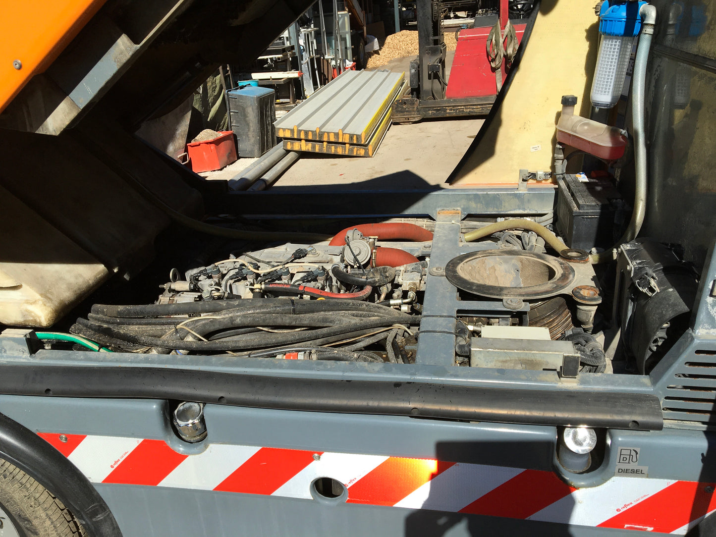 Saugkehrmaschine Boschung S3 2,5m3