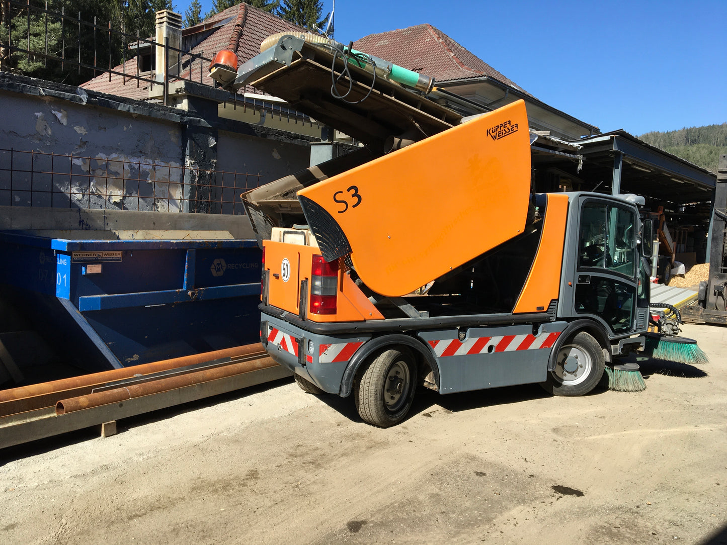 Saugkehrmaschine Boschung S3 2,5m3