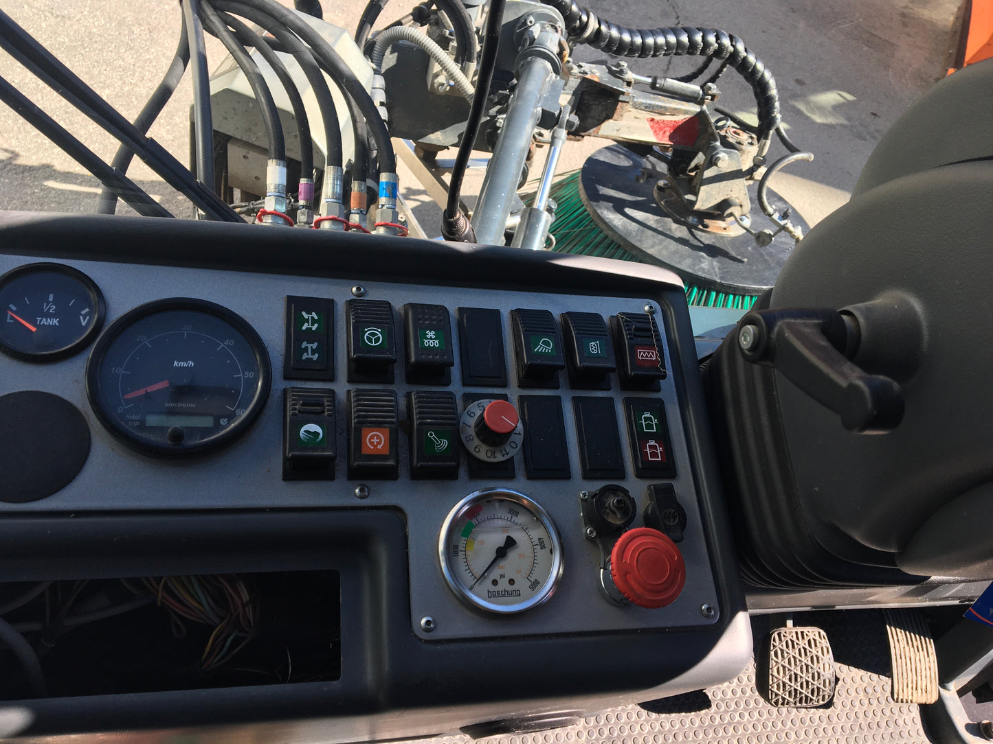 Saugkehrmaschine Boschung S3 2,5m3