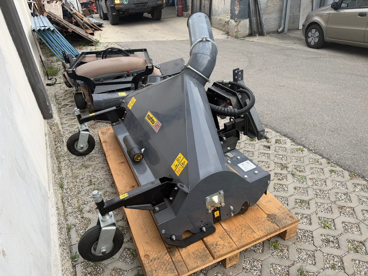 Schnägelmulcher mit Absaugung