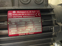 Laden Sie das Bild in den Galerie-Viewer, Öl- und Getriebemotoren 380 Volt, versch. vorhanden
