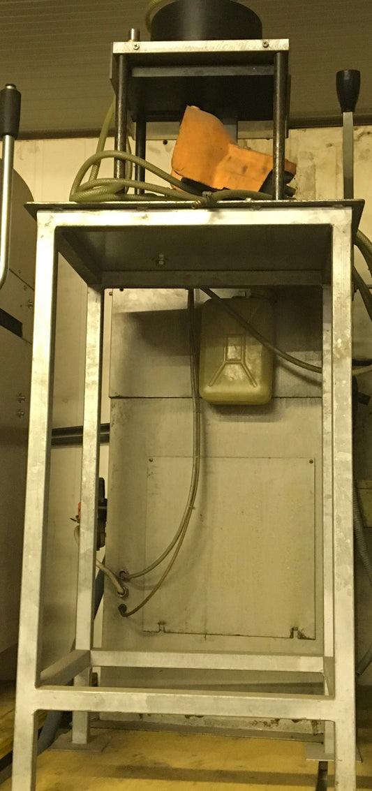 Aluprofilpresse, pneumatisch angetrieben
