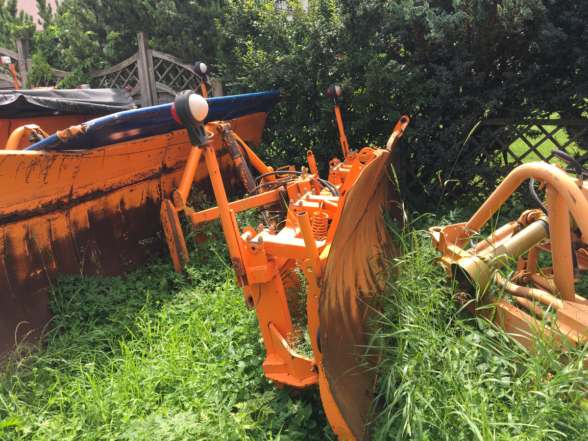 Schneepflug Schmidt MF 2.4