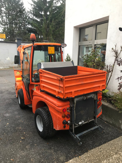 Aebi KT65 mit Schneeturbofräse