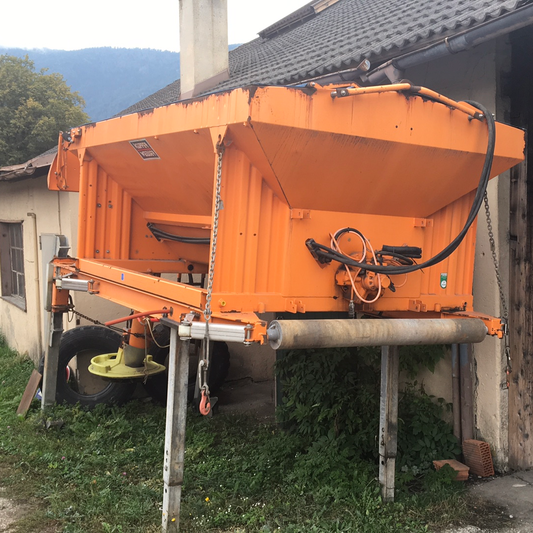 Streuer Küpperweisser 4m3