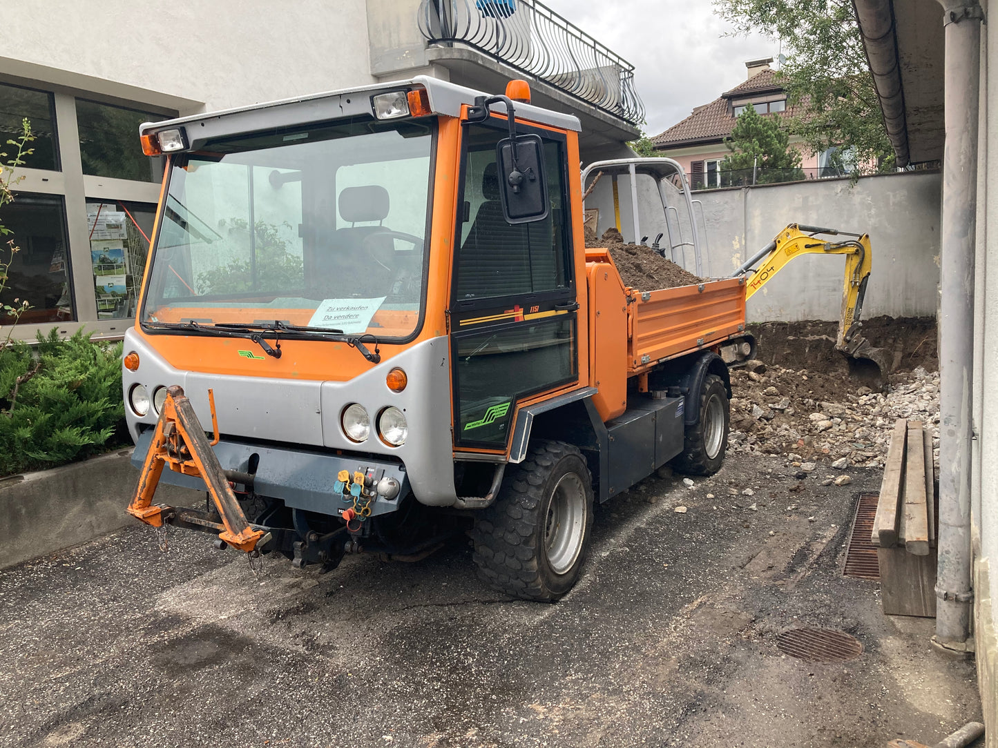Boki 1151b