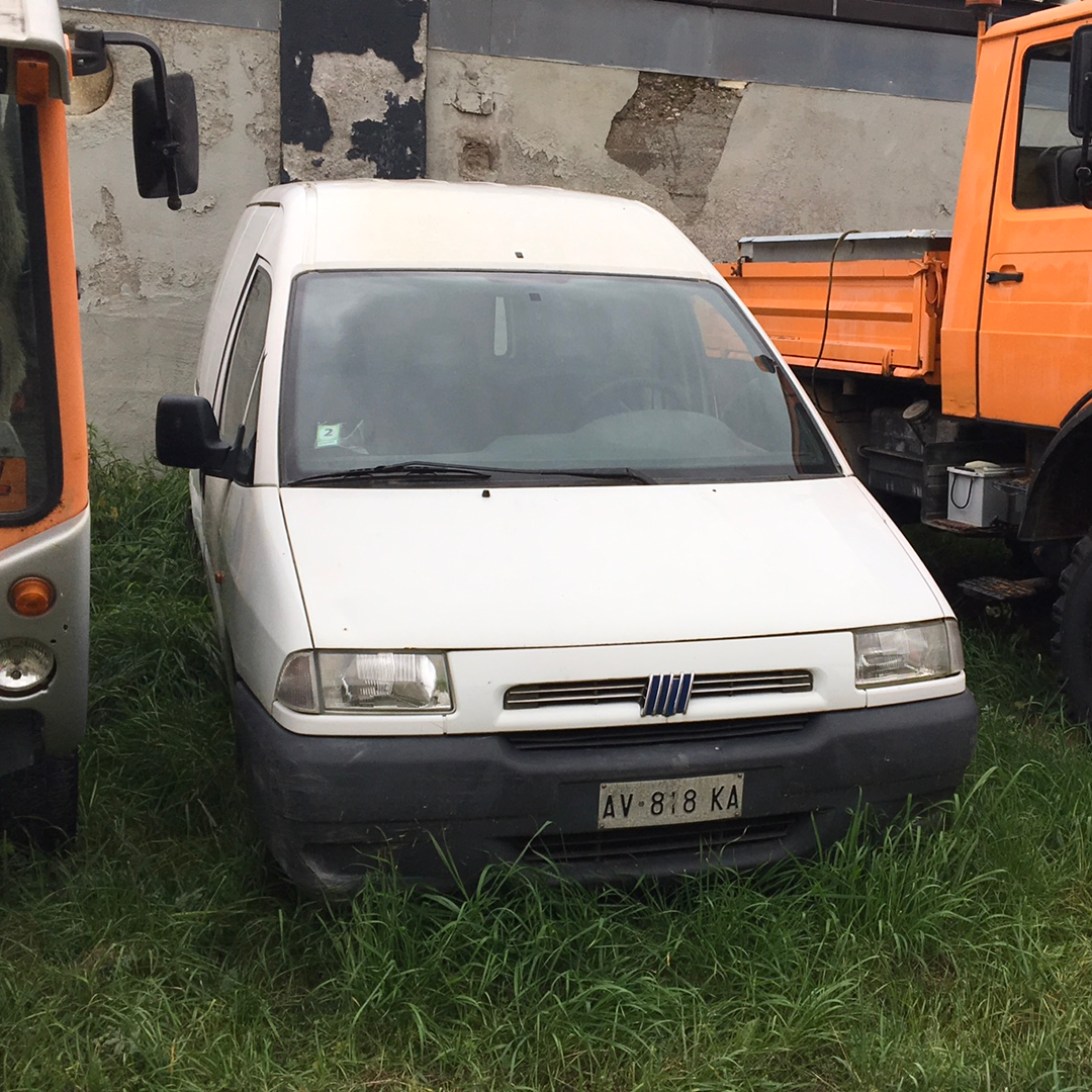 Fiat Scudo Van, beschädigt