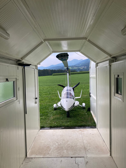 ISOLIERTER, TRANSPORTABLER HANGAR