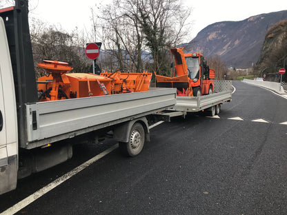 Aebi KT65 mit Schneeturbofräse