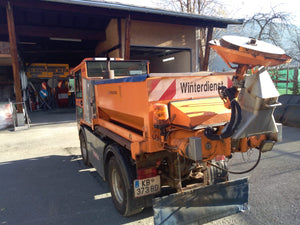 Hansa mit Schneepflug/Silostreuer/con vomero e spargisale a silo
